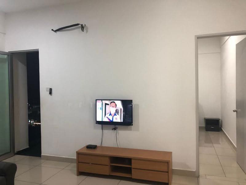 Kediaman Servis untuk Disewa di BM City Suites @ BM City Mall - Peter Yeoh - Living Room - PropertyGuru.com.my