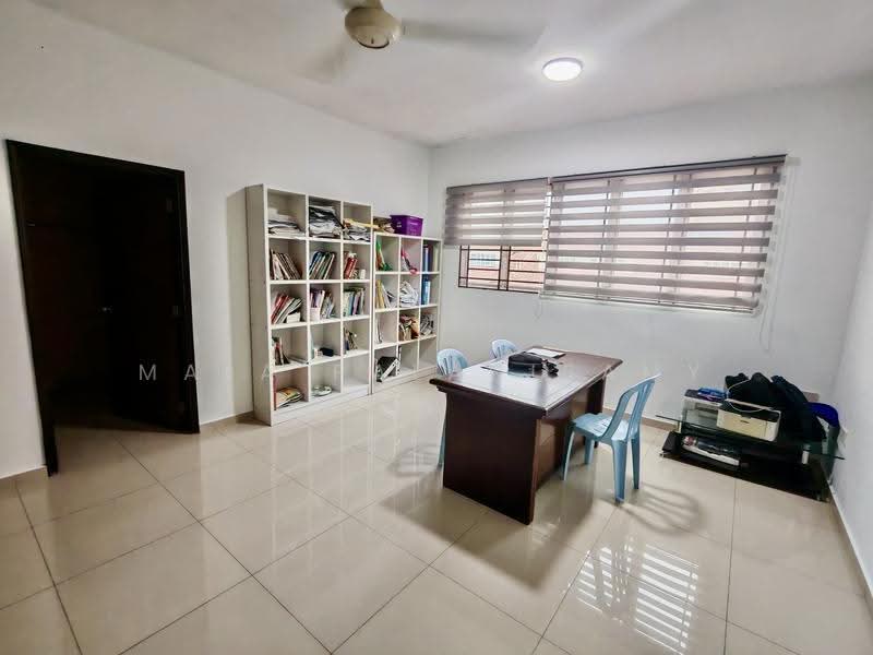 3-storey Terraced House for Sale in Taman Impian Indah (Bukit Jalil) - Mala Palanisamy - Study - PropertyGuru.com.my