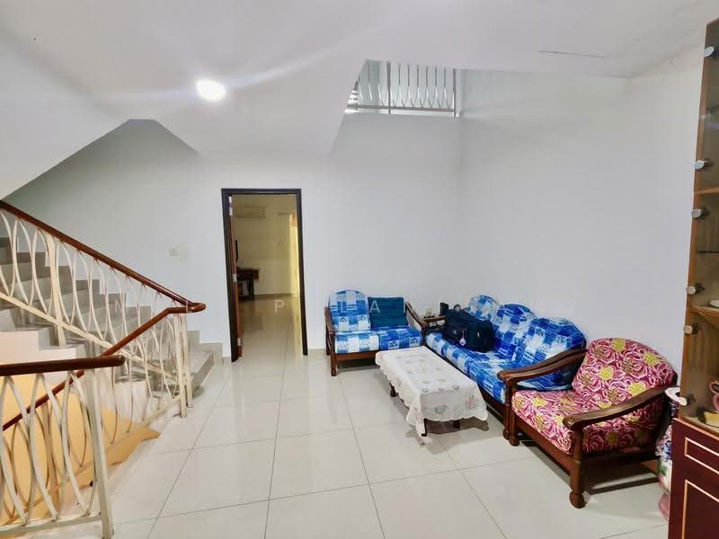 3-storey Terraced House for Sale in Taman Impian Indah (Bukit Jalil) - Mala Palanisamy - Living Room - PropertyGuru.com.my
