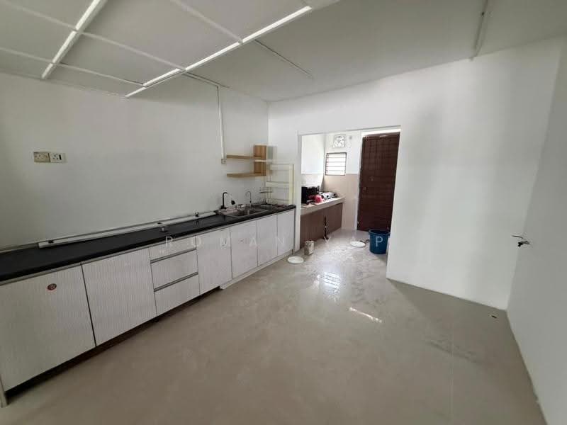 Terraced House for Sale in Bandar Country Homes (Rawang) - Roman Yap - PropertyGuru.com.my