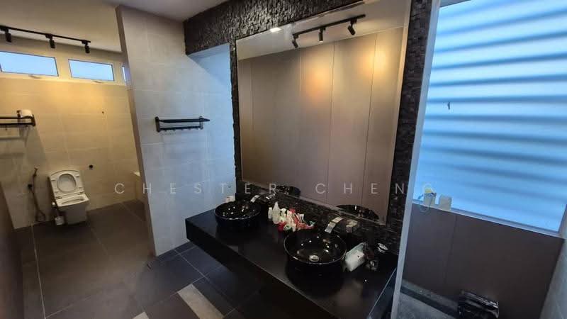 Bungalow House for Sale in USJ Heights (Subang Jaya) - Chester Cheng - Bathroom - PropertyGuru.com.my