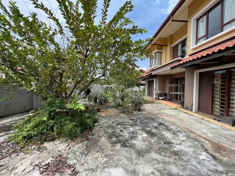 2-storey Terraced House for Sale in Bukit Jelutong (Shah Alam) - Amzar Faiz - PropertyGuru.com.my