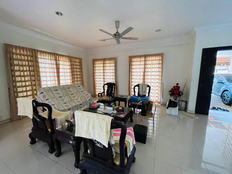 2-storey Terraced House for Sale in Bukit Jelutong (Shah Alam) - Amzar Faiz - PropertyGuru.com.my