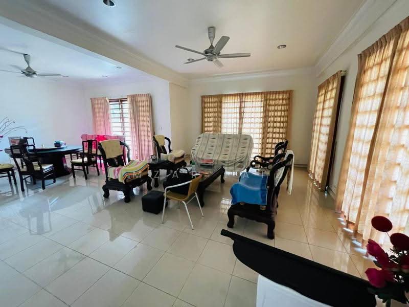 2-storey Terraced House for Sale in Bukit Jelutong (Shah Alam) - Amzar Faiz - PropertyGuru.com.my