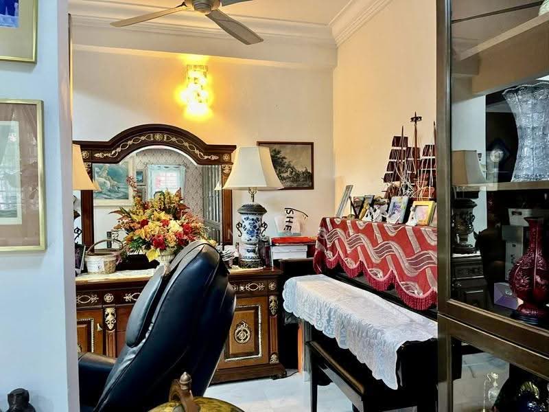 Rumah Berkembar untuk Dijual di Alam Damai (Cheras) - Dlynie Ooi - Living Room - PropertyGuru.com.my