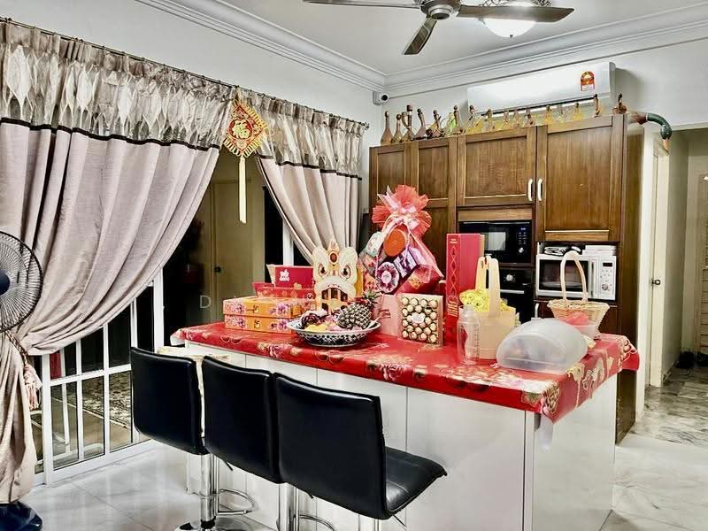Rumah Berkembar untuk Dijual di Alam Damai (Cheras) - Dlynie Ooi - Kitchen - PropertyGuru.com.my