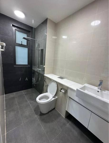 Kediaman Servis untuk Disewa di Setia Sky 88 - Janice Yong - Bathroom - PropertyGuru.com.my
