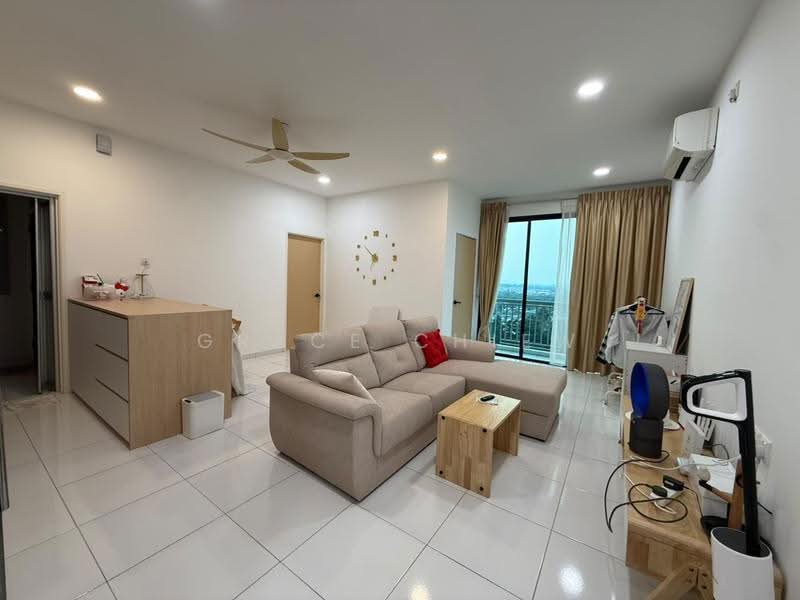 Kediaman Servis untuk Dijual di The Sky Executive Suites - Grace Chiew - Living Room - PropertyGuru.com.my