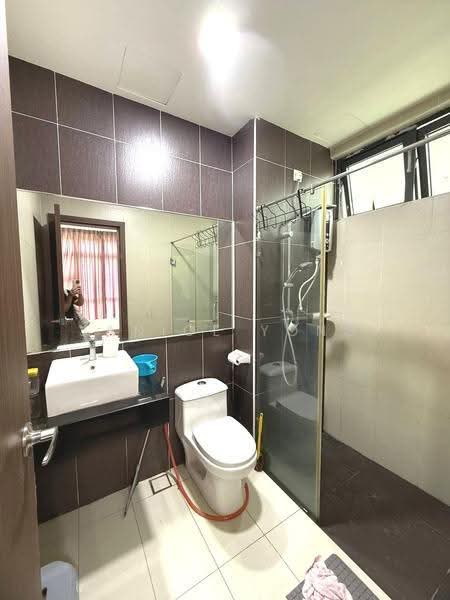Service Residence for Rent at D'Secret Garden (Pangsapuri Kempas Indah) - Janice Yong - Bathroom - PropertyGuru.com.my