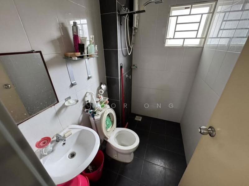 Rumah Teres 2-Tingkat untuk Dijual di Taman Desa Mas (Rawang) - Junior Ong - Bathroom - PropertyGuru.com.my
