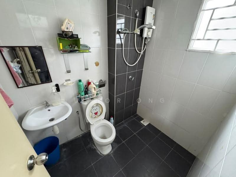 Rumah Teres 2-Tingkat untuk Dijual di Taman Desa Mas (Rawang) - Junior Ong - Bathroom - PropertyGuru.com.my