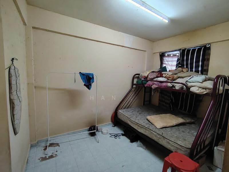 Flat for Rent at Desa Tasik Fasa 6B - Han . - Bedroom - PropertyGuru.com.my