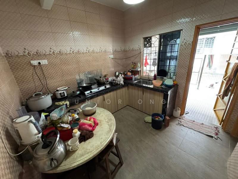 2-storey Terraced House for Sale in Bandar Country Homes (Rawang) - Junior Ong - Kitchen - PropertyGuru.com.my