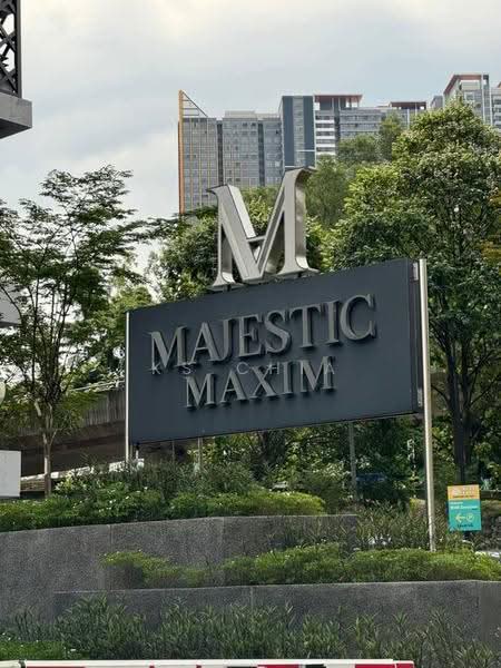 Kediaman Servis untuk Dijual di Majestic Maxim - KS Chia - Exterior - PropertyGuru.com.my