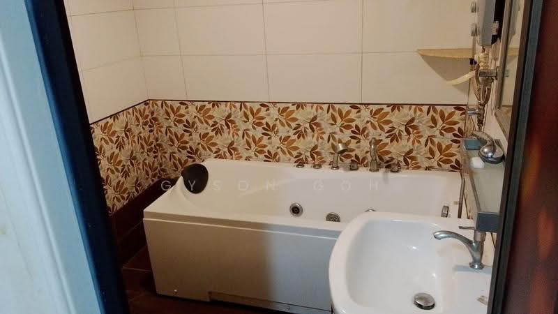 Pangsapuri untuk Disewa di Mutiara Heights - Gyson Goh - Bathroom - PropertyGuru.com.my