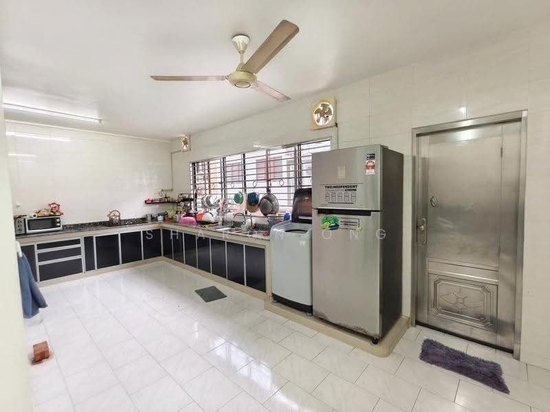 Rumah Teres 2-Tingkat untuk Dijual di Skudai (Johor) - Sharon Ong - Kitchen - PropertyGuru.com.my