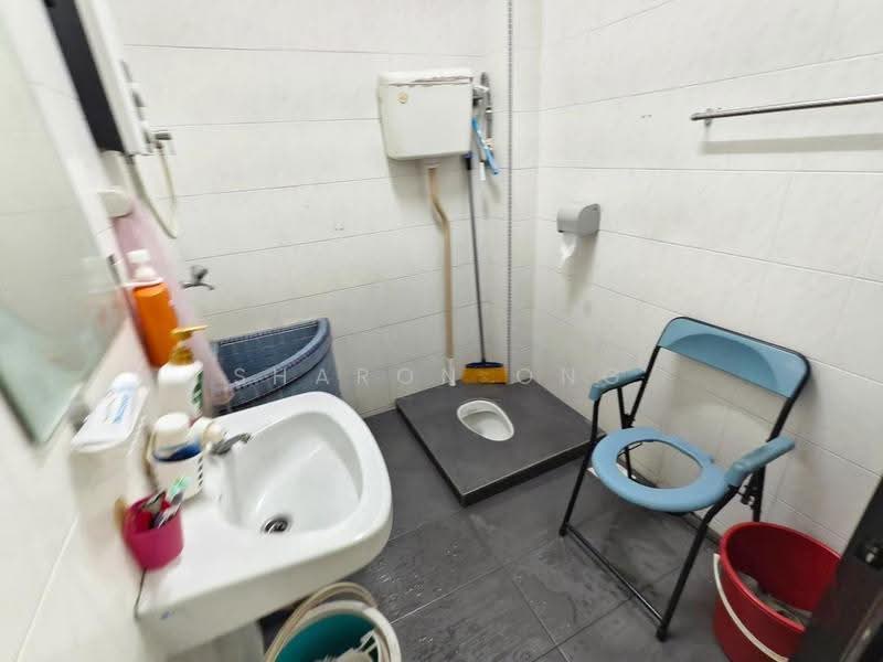 Rumah Teres 2-Tingkat untuk Dijual di Skudai (Johor) - Sharon Ong - Bathroom - PropertyGuru.com.my