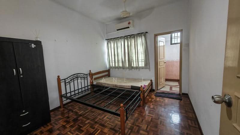 2-storey Terraced House for Rent in Masai (Johor) - Aamani Lee - Bedroom - PropertyGuru.com.my