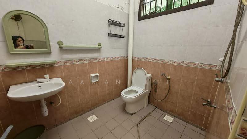 2-storey Terraced House for Rent in Masai (Johor) - Aamani Lee - Bathroom - PropertyGuru.com.my