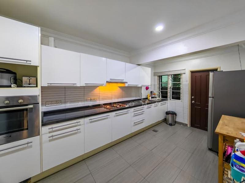 Rumah Teres 2-Tingkat untuk Dijual di Perdana Lakeview East (Cyberjaya) - Fazri Omar - Kitchen - PropertyGuru.com.my