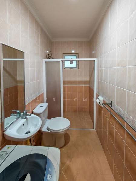 Rumah Teres 2-Tingkat untuk Dijual di Perdana Lakeview East (Cyberjaya) - Fazri Omar - Bathroom - PropertyGuru.com.my