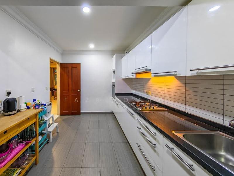 Rumah Teres 2-Tingkat untuk Dijual di Perdana Lakeview East (Cyberjaya) - Fazri Omar - Kitchen - PropertyGuru.com.my
