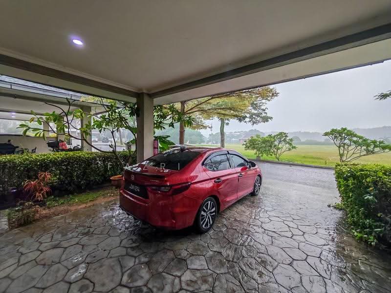 Rumah Teres 2-Tingkat untuk Dijual di Perdana Lakeview East (Cyberjaya) - Fazri Omar - Exterior - PropertyGuru.com.my
