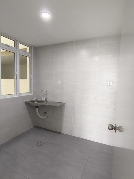 Service Residence for Rent at KSL Residence @ Daya - Annie Lee - Kitchen - PropertyGuru.com.my