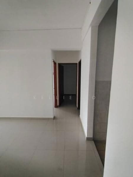 Pangsapuri untuk Dijual di Sri Ros Apartment - Kellie Ho - Corridor - PropertyGuru.com.my