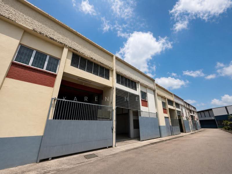 Kilang Teres untuk Dijual di Taman Daya (Johor Bahru) - Karen Heng - Exterior - PropertyGuru.com.my