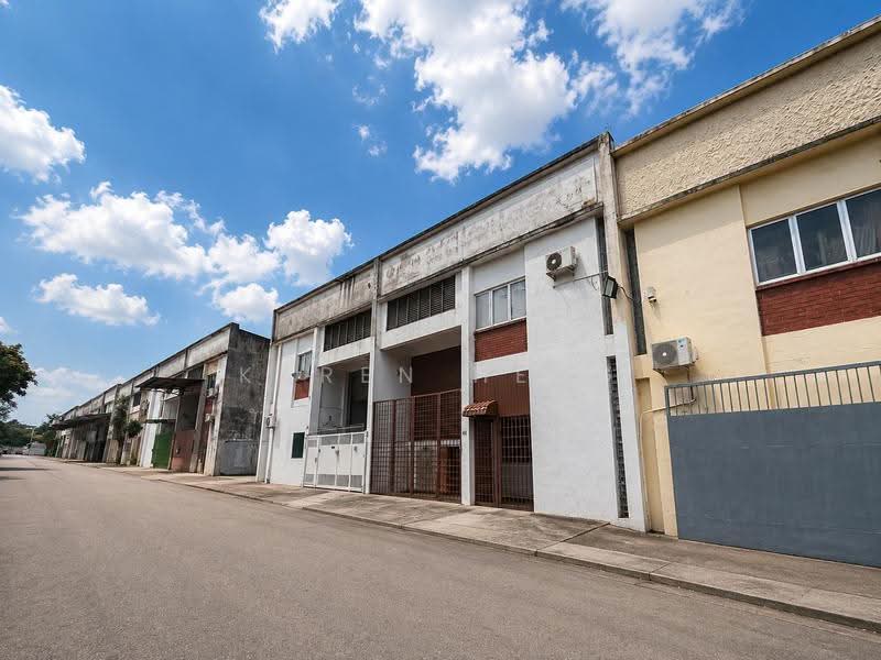 Kilang Teres untuk Dijual di Taman Daya (Johor Bahru) - Karen Heng - Exterior - PropertyGuru.com.my