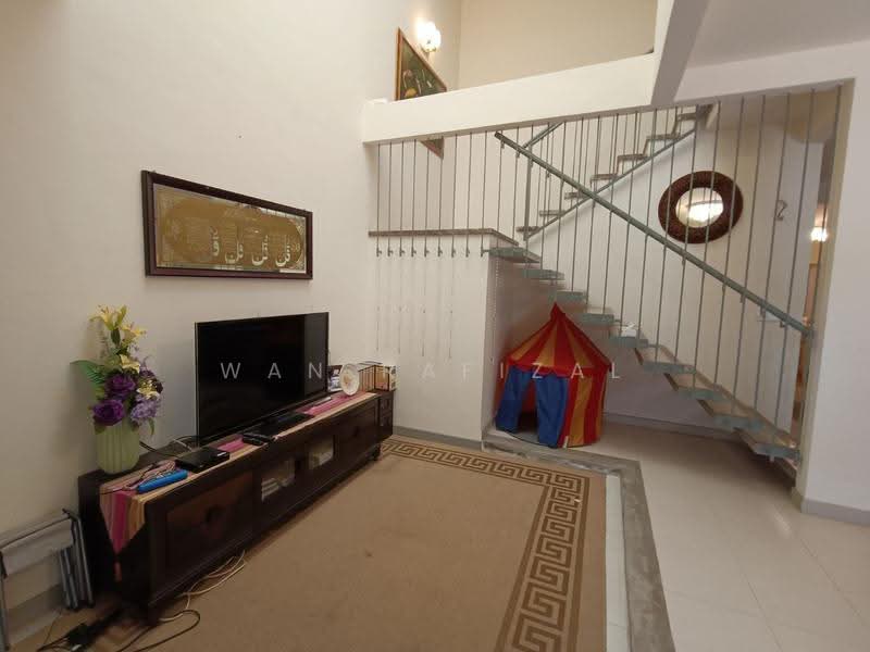 2-storey Terraced House for Sale in Bandar Enstek (Negeri Sembilan) - Wan Rafizal - Living Room - PropertyGuru.com.my