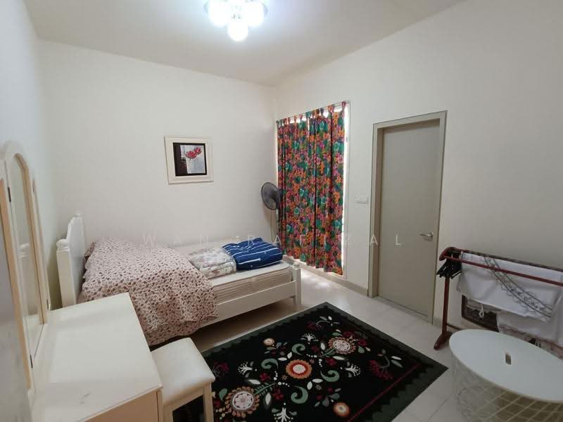 2-storey Terraced House for Sale in Bandar Enstek (Negeri Sembilan) - Wan Rafizal - Bedroom - PropertyGuru.com.my