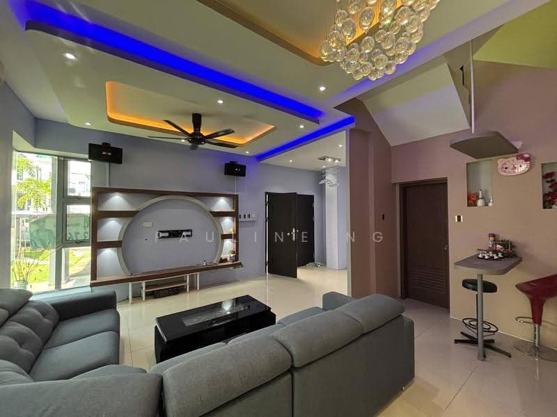 Kediaman Servis untuk Dijual di D'carlton (Residensi Seri Mega) - Pauline Ng - Living Room - PropertyGuru.com.my