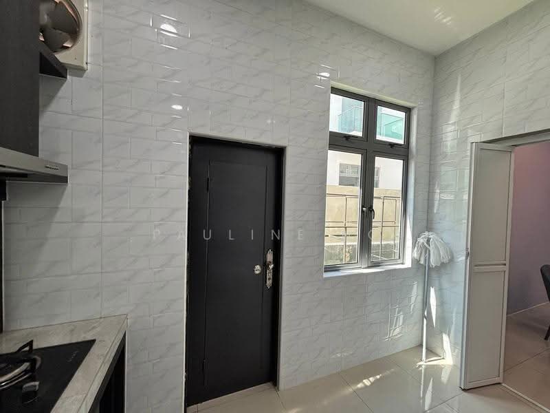 Kediaman Servis untuk Dijual di D'carlton (Residensi Seri Mega) - Pauline Ng - Kitchen - PropertyGuru.com.my