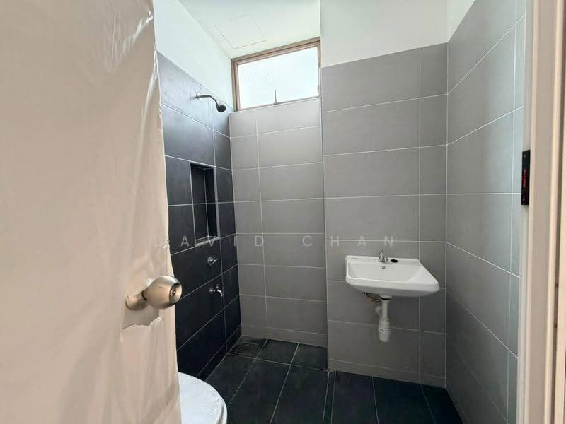 Terraced House for Rent in Skudai (Johor) - David Chan - Bathroom - PropertyGuru.com.my
