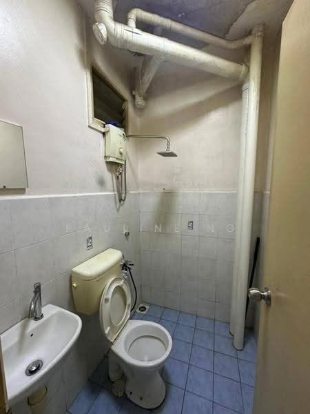 Apartment for Sale at Villa Krystal Apartment - Pauline Ng - Bathroom - PropertyGuru.com.my