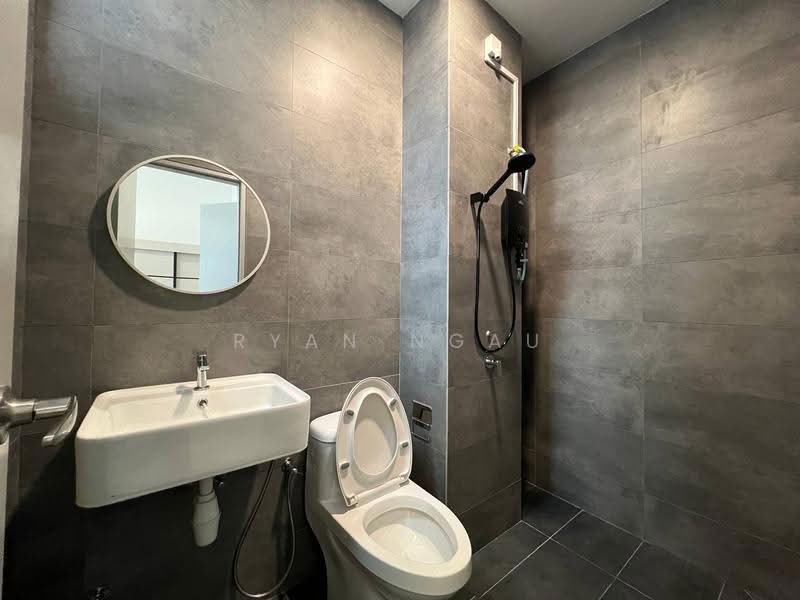 Condominium for Rent at Verando Residence - Ryan Ngau - Bathroom - PropertyGuru.com.my