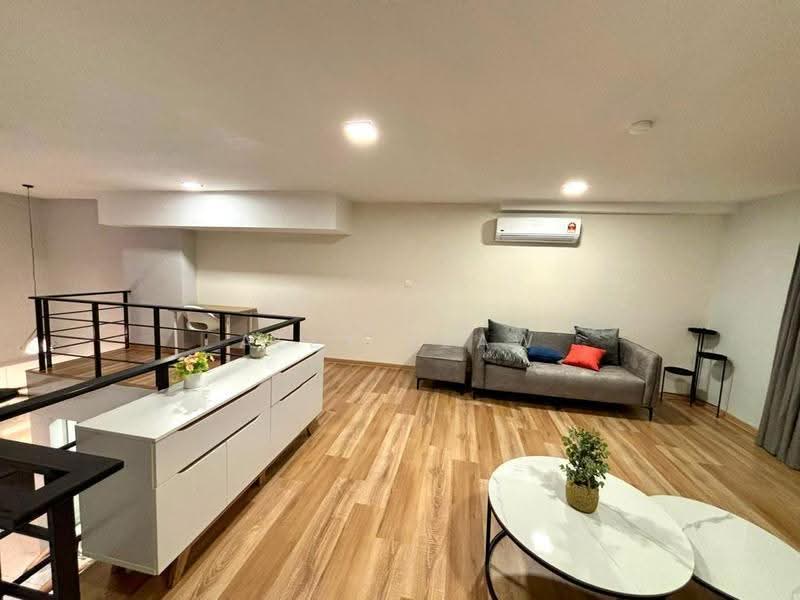 Kediaman Servis untuk Dijual di Arte Cheras - Alex Leaw - Living Room - PropertyGuru.com.my