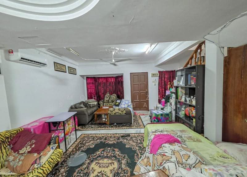 Rumah Teres 2-Tingkat untuk Dijual di Bandar Baru Ampang (Ampang) - Mohd Aizat Saiful Bahri - Living Room - PropertyGuru.com.my