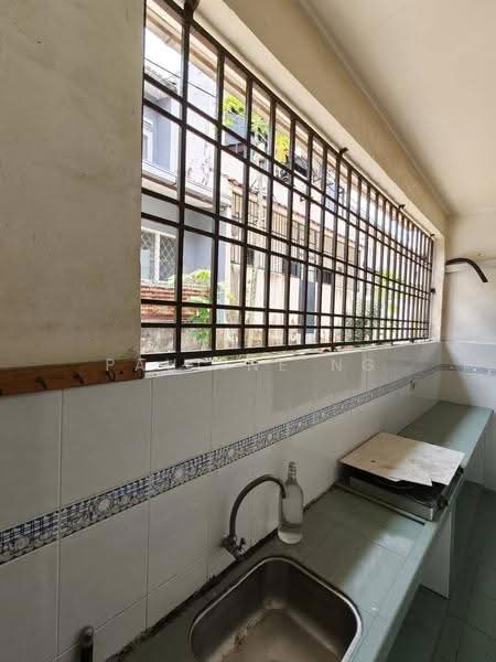 Rumah Teres 2-Tingkat untuk Disewa di Johor Bahru (Johor Bahru) - Pauline Ng - Kitchen - PropertyGuru.com.my