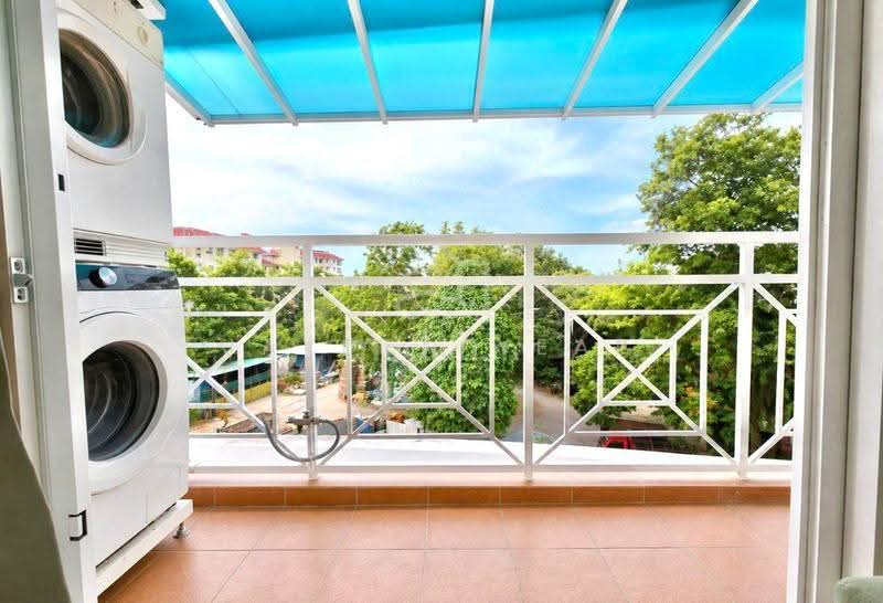 Apartment for Rent at Indah Kota Apartment - Jayden Yeap - Balcony - PropertyGuru.com.my