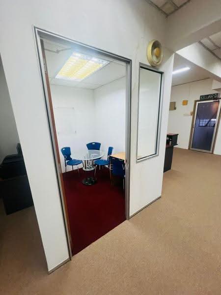 Office for Rent in Kuchai Lama (Kuala Lumpur) - Raymond Siew - Interior - PropertyGuru.com.my