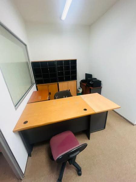 Office for Rent in Kuchai Lama (Kuala Lumpur) - Raymond Siew - Study - PropertyGuru.com.my
