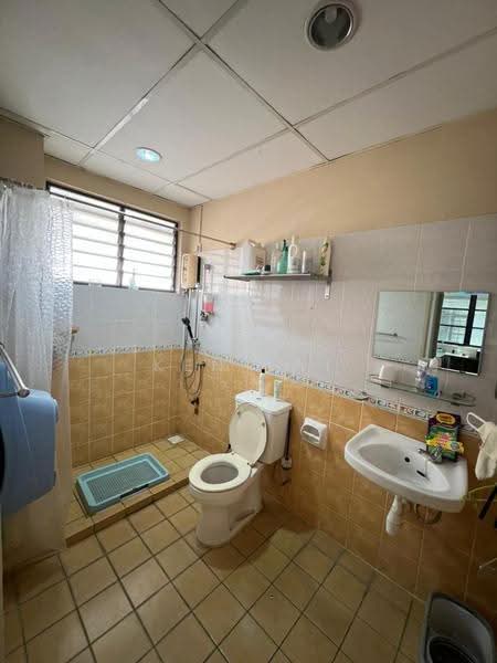 Townhouse for Sale in Bandar Sri Damansara (Selangor) - Ken Lai - Bathroom - PropertyGuru.com.my