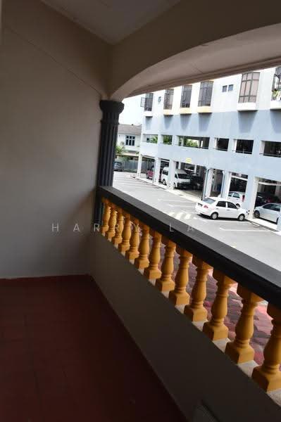 3-storey Terraced House for Sale in Taman Aman (Melaka City) - Harry Law - Balcony - PropertyGuru.com.my