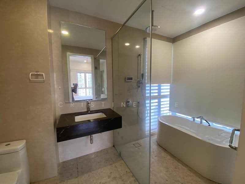 Kondominium untuk Dijual di Pavilion Hilltop - Cristine Sue - Bathroom - PropertyGuru.com.my