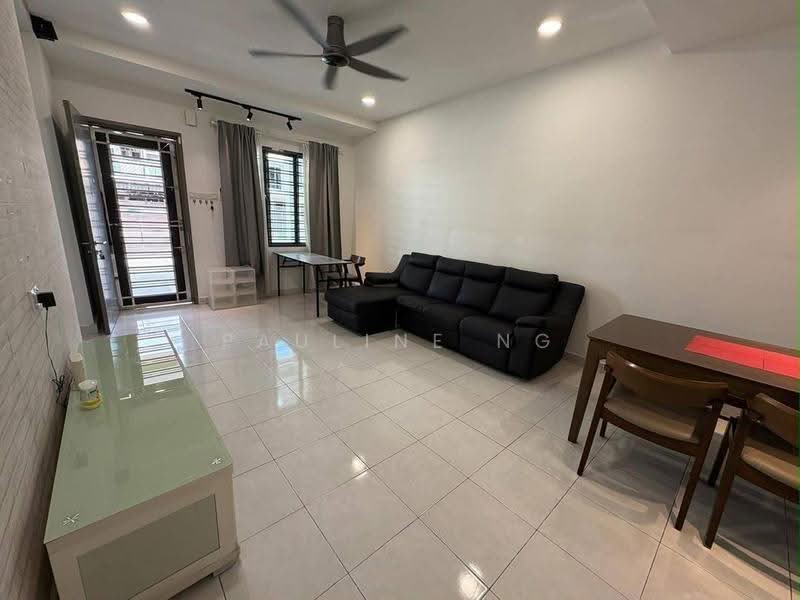 2-storey Terraced House for Rent in Johor Bahru (Johor) - Pauline Ng - Living Room - PropertyGuru.com.my
