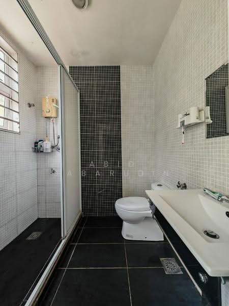 Rumah Berkembar untuk Dijual di Taman Andaman Ukay (Ulu Kelang) - Abid Sabarudin - Bathroom - PropertyGuru.com.my