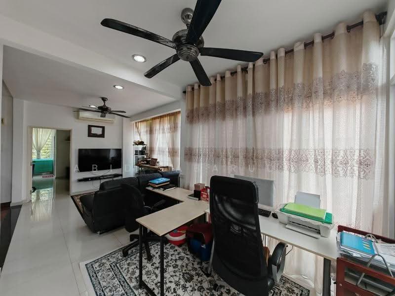 Rumah Berkembar untuk Dijual di Taman Andaman Ukay (Ulu Kelang) - Abid Sabarudin - Living Room - PropertyGuru.com.my
